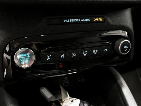 Certified 2024 Ford Escape Platinum AWD/4WD image 34