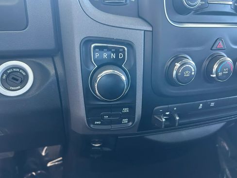 Used 2018 RAM 1500 Express AWD/4WD image 21