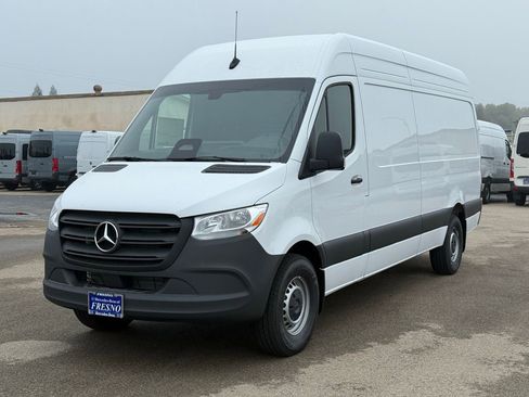 New 2026 Mercedes-Benz Sprinter 2500 image 8