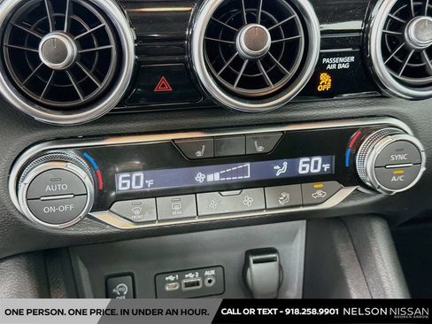 Certified 2025 Nissan Sentra SR FWD image 15