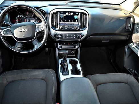Used 2015 Chevrolet Colorado LT w/ LT Convenience Package image 12