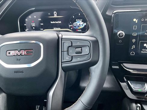 Used 2024 GMC Sierra 2500 AT4 w/ AT4 Premium Plus Package AWD/4WD image 22