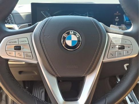 Used 2025 BMW X7 xDrive40i AWD/4WD image 11