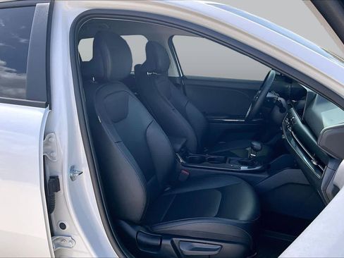 Certified 2026 Kia K4 EX FWD image 9