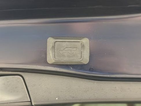 Used 2021 Toyota RAV4 XLE Premium AWD/4WD image 36