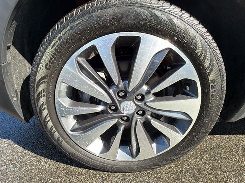 Certified 2022 Buick Encore Preferred w/ Safety Package image 9