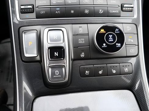 Used 2022 Hyundai Santa Fe Limited AWD/4WD image 28