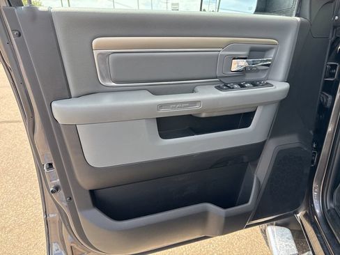 Used 2017 RAM 2500 Big Horn AWD/4WD image 9