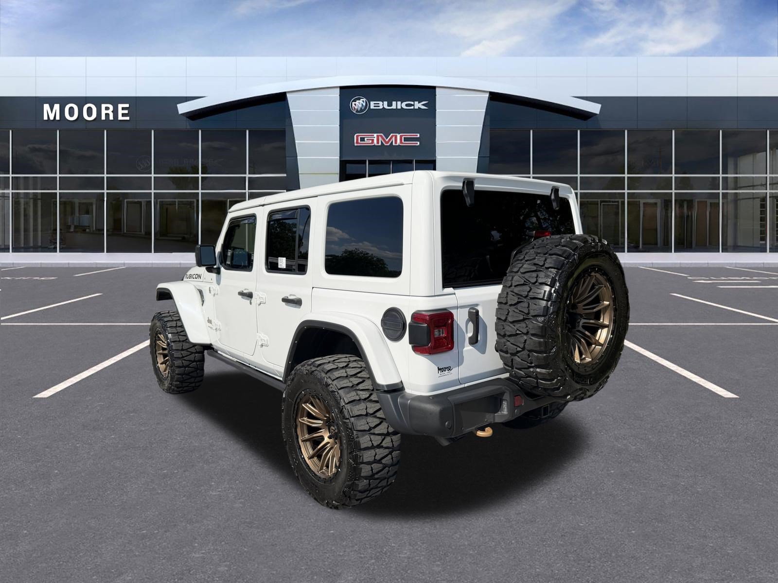 Used 2022 Jeep Wrangler Unlimited Rubicon w/ Dual Top Group AWD/4WD image 5