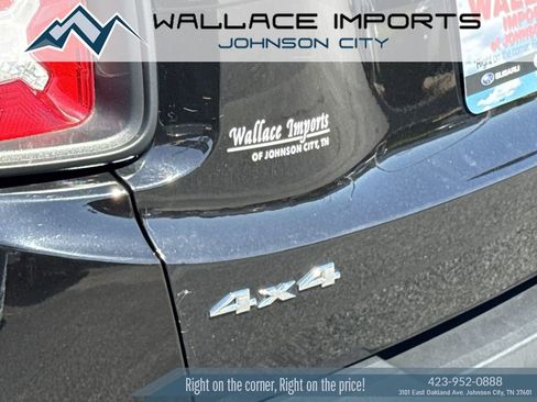 Used 2022 Jeep Renegade Latitude AWD/4WD image 12