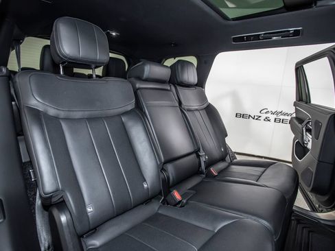 Used 2024 Land Rover Range Rover Long Wheelbase SE AWD/4WD image 19