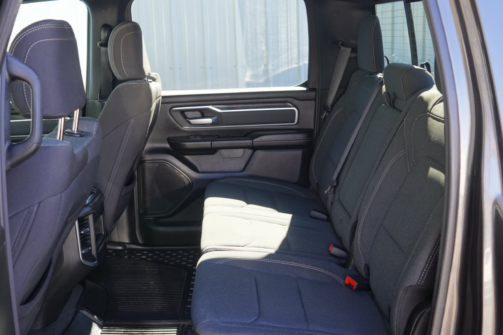 Used 2023 RAM 1500 Big Horn AWD/4WD image 29