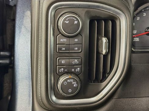 Used 2019 Chevrolet Silverado 1500 LT Trail Boss AWD/4WD image 11