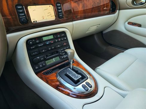 Used 2005 Jaguar XK8 R RWD image 20