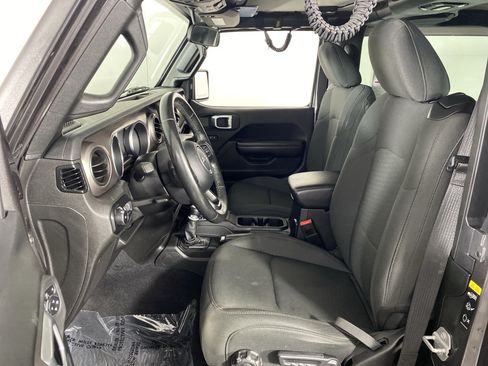 Used 2020 Jeep Wrangler Sport AWD/4WD image 15