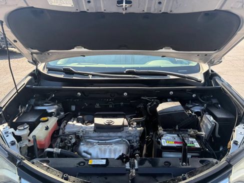 Used 2016 Toyota RAV4 XLE FWD image 9
