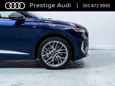 Used 2025 Audi Q4 e-tron Prestige w/ Sport Package image 13