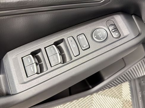 Used 2025 Honda Accord LX image 21