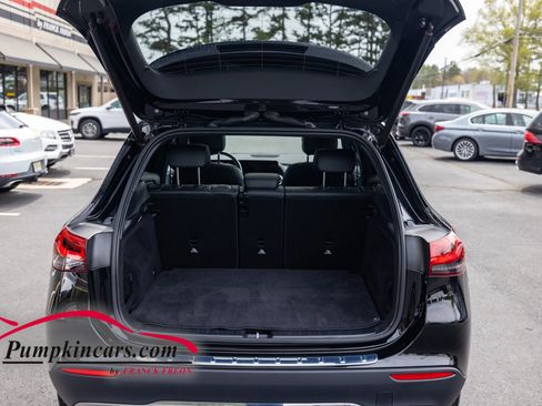Used 2023 Mercedes-Benz GLA 250 4MATIC w/ Premium Package image 13
