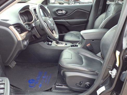 Used 2015 Jeep Cherokee Limited w/ Trailer Tow Group image 8