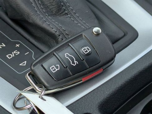 Used 2024 Audi Q3 2.0T Premium w/ Convenience Package image 32