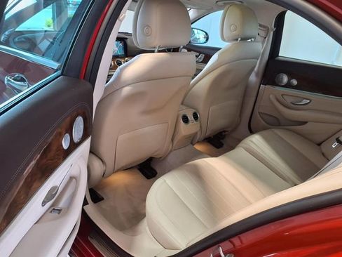 Used 2017 Mercedes-Benz E 300 4MATIC image 20