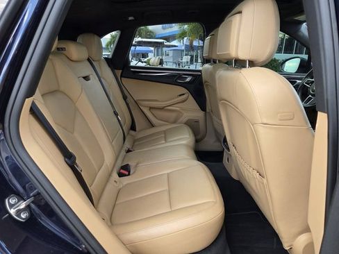 Used 2018 Porsche Macan S AWD/4WD image 18