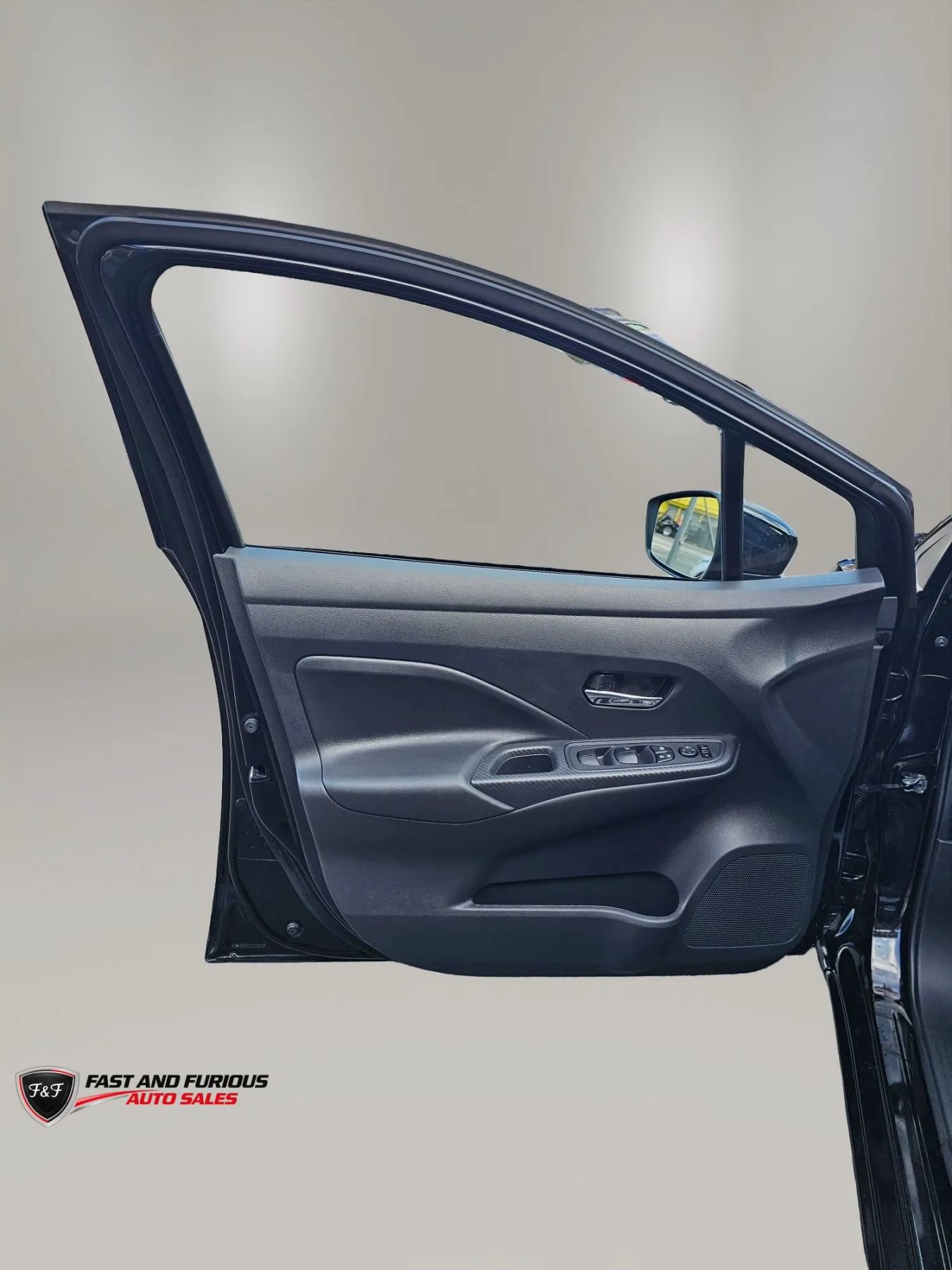 Used 2025 Nissan Versa SV w/ Trunk Package FWD image 12