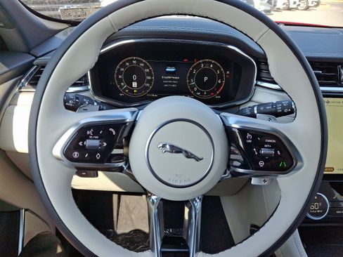 New 2026 Jaguar F-PACE R-Dynamic S image 18