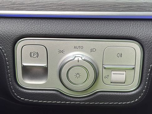 New 2026 Mercedes-Benz GLE 450 4MATIC image 16