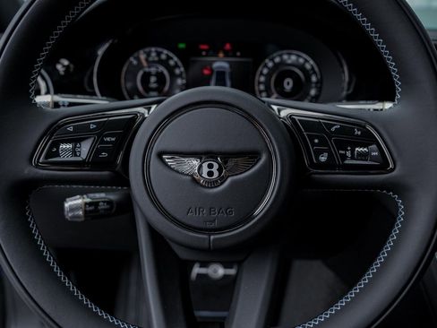 New 2025 Bentley Flying Spur Plug-In Hybrid image 24