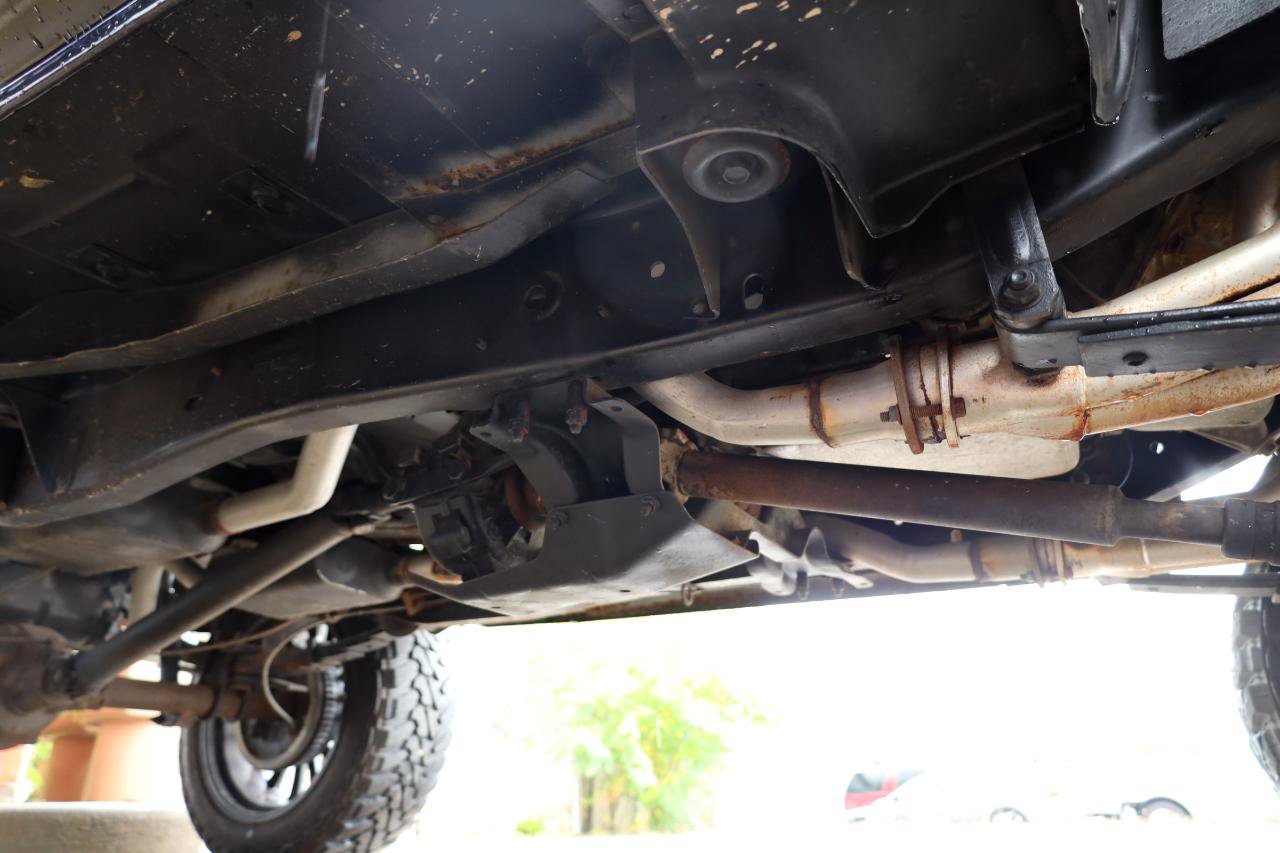 Used 1990 Chevrolet Blazer 4WD image 41