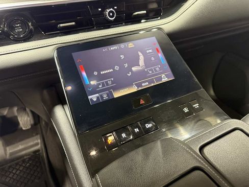 Used 2025 INFINITI QX80 Luxe image 12