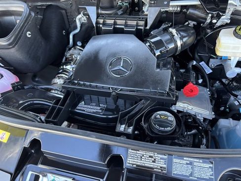 Used 2024 Mercedes-Benz Sprinter 3500 image 30