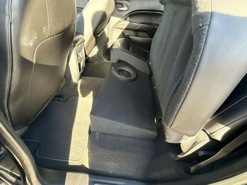 Used 2015 GMC Canyon SLT w/ Driver Alert Package image 7