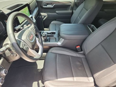Used 2025 GMC Sierra 1500 SLT RWD image 13