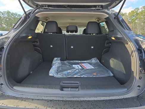 New 2026 Nissan Kicks SV w/ Cold Weather Package image 15