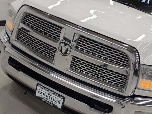 Used 2014 RAM 3500 Laramie AWD/4WD image 46