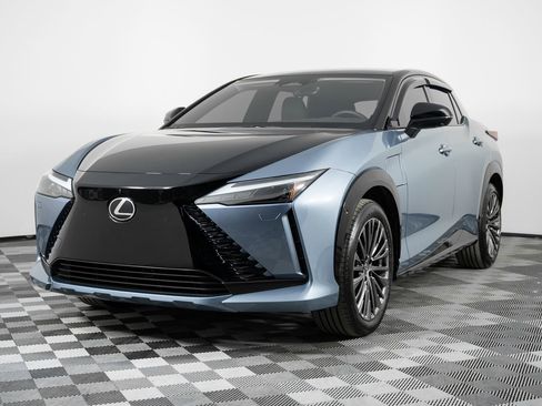 Used 2023 Lexus RZ 450e Premium w/ Accessory Package (2T) image 2