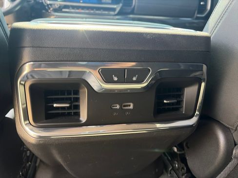 Used 2024 Chevrolet Silverado 2500 LTZ w/ LTZ Convenience Package AWD/4WD image 30