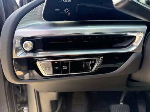 Used 2025 Cadillac Lyriq Sport AWD/4WD image 12