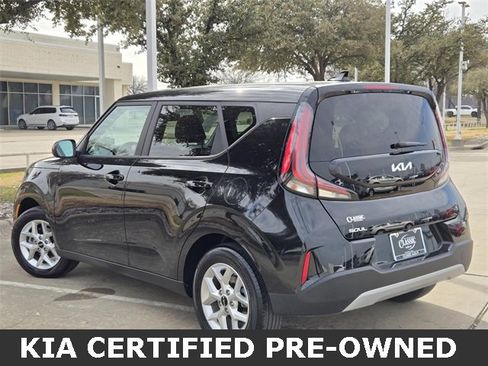 Certified 2025 Kia Soul LX image 4