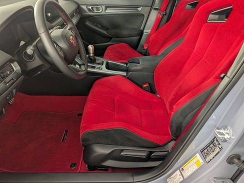 Used 2025 Honda Civic Type R image 11