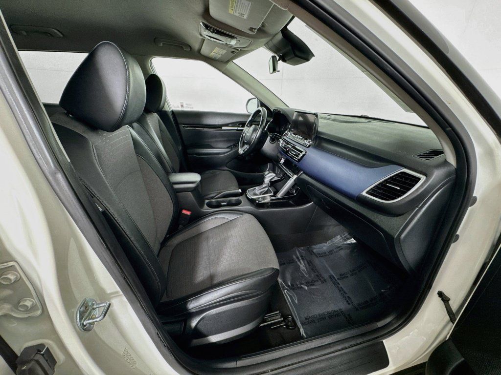 Used 2022 Kia Seltos S FWD image 28