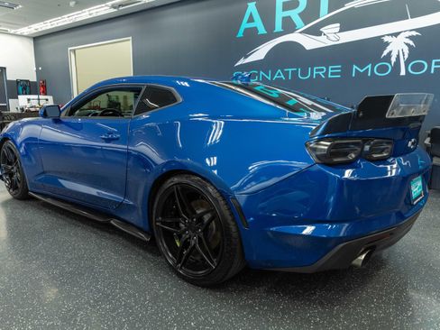 Used 2019 Chevrolet Camaro LT w/ RS Package RWD image 9