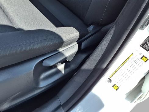 Used 2025 Toyota Corolla LE FWD image 23