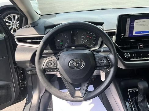 Used 2024 Toyota Corolla LE FWD image 32