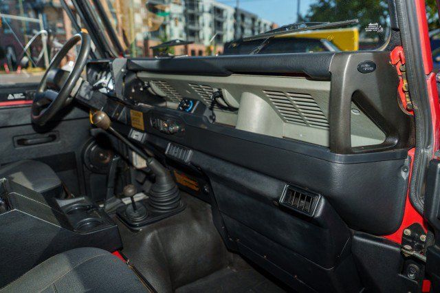 Used 1994 Land Rover Defender 90 AWD/4WD image 19