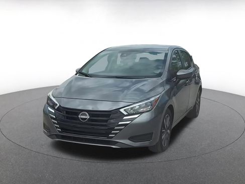 Used 2025 Nissan Versa SV FWD image 7