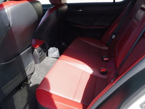 Used 2023 Lexus IS 300 w/ Comfort Package RWD image 10
